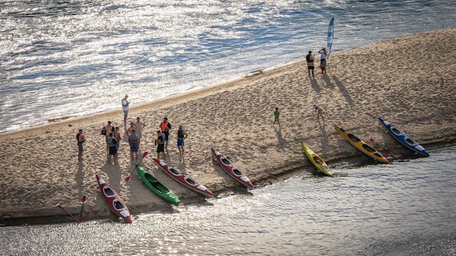 Montreslavia conexión